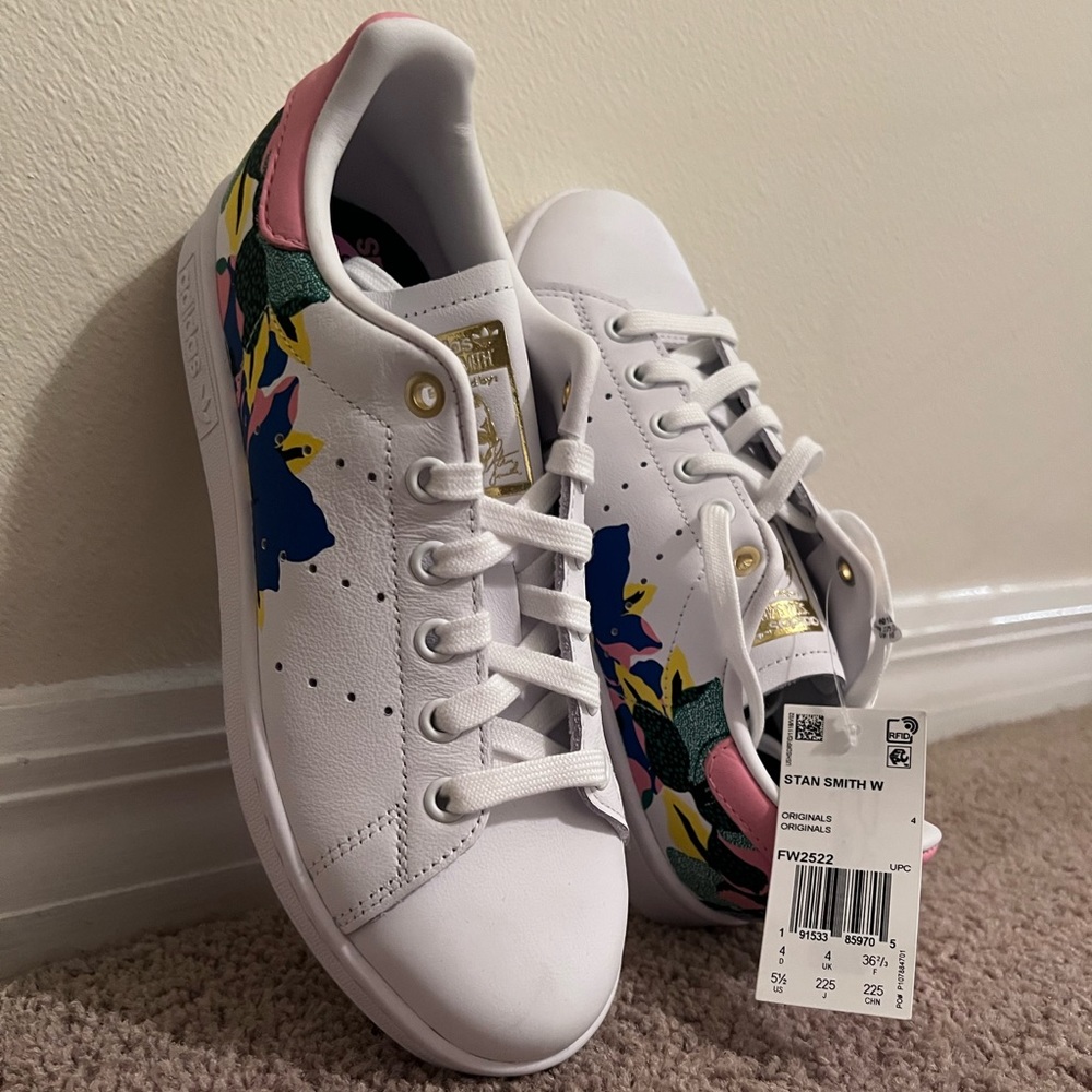 Brand new adidas sneakers size 5.5